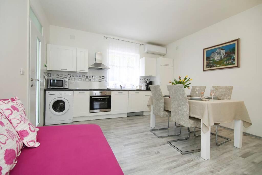 Apartman Buki **** Split Exterior foto
