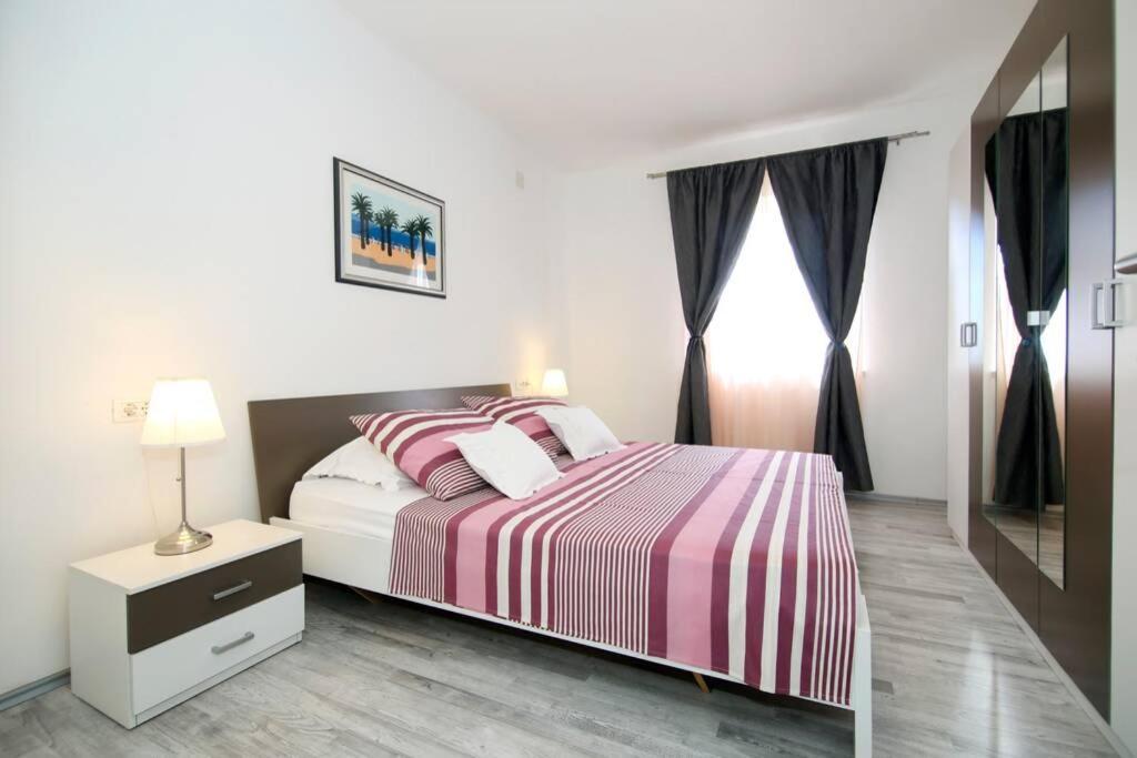Apartman Buki **** Split Exterior foto